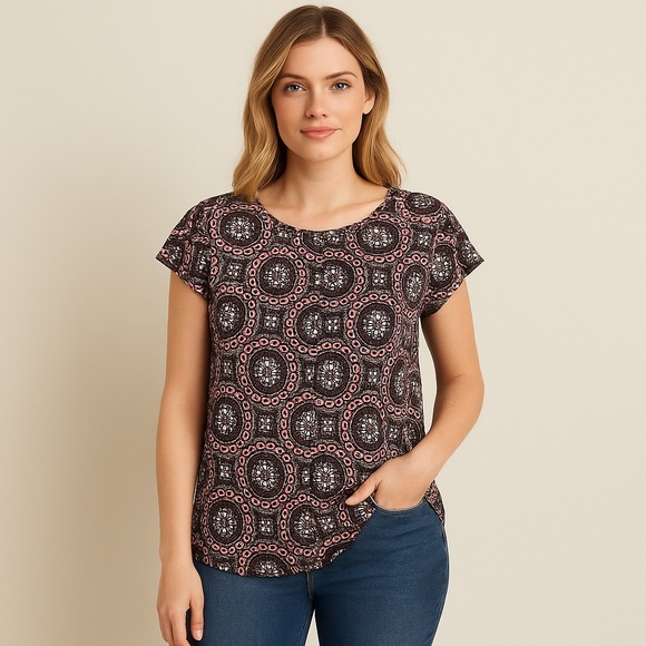 Liz Claiborne Tops - Liz Claiborne Black and Pink Patterned Blouse